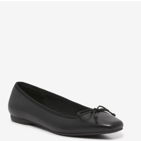 Steve Madden Cela Black Leather Ballet Flat - Picture 2 of 12